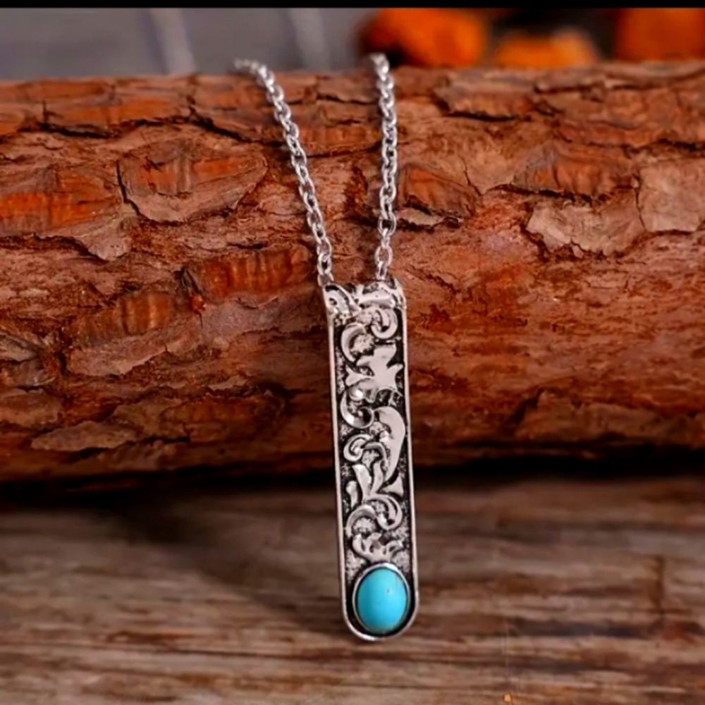 Western style necklace new